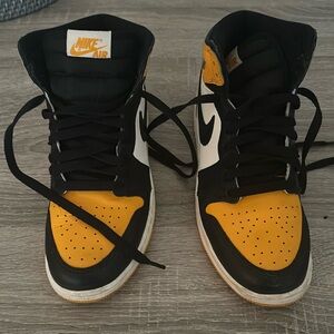 Nike Youth Jordan sneakers size 6Y